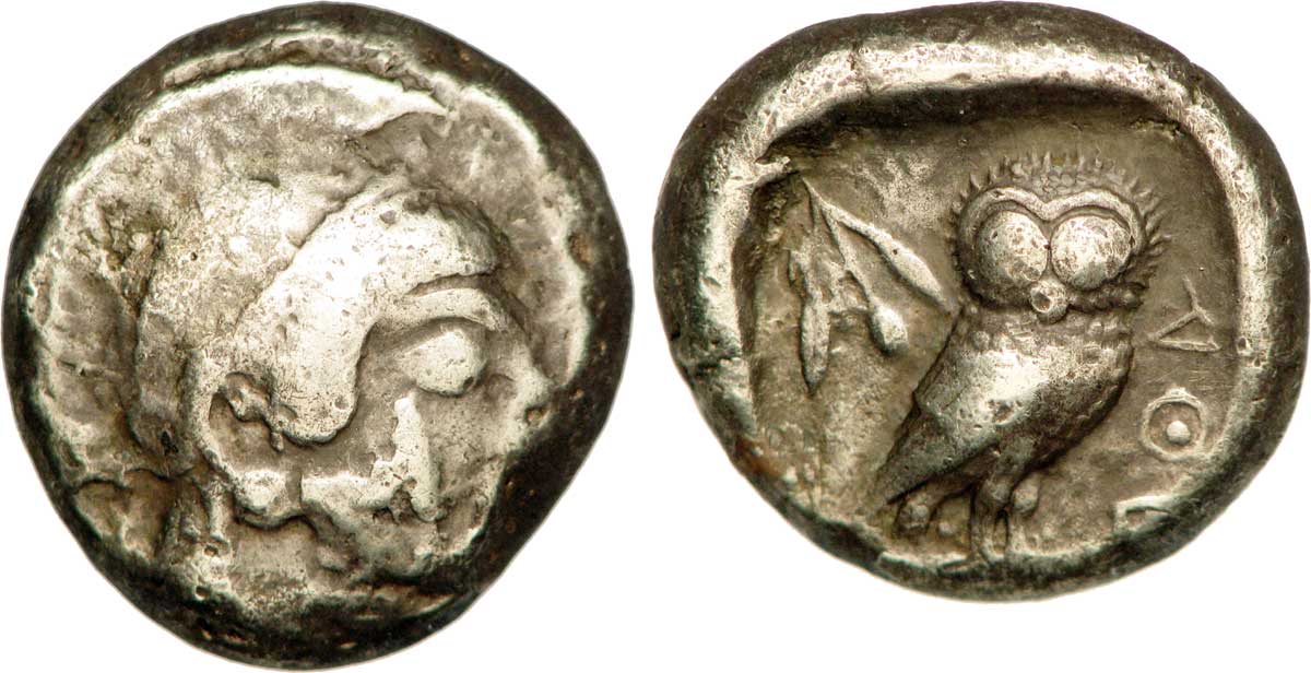 Tétradrachme de la cité d'Athènes à l'effigie d'Athéna et d'une chouette.